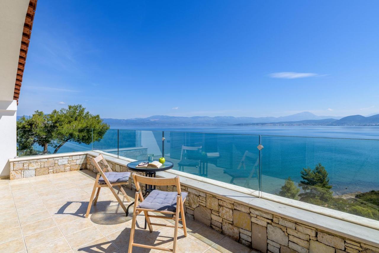 Crystal Beach Villa Chalkís Exterior foto