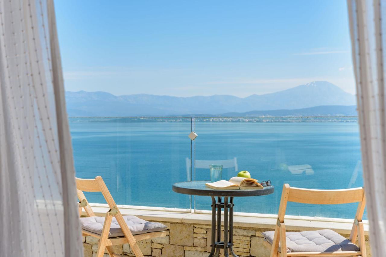 Crystal Beach Villa Chalkís Exterior foto